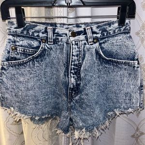 Levi’s 900 Series Jean Shorts Size 9